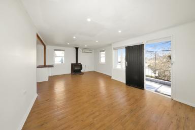 House For Sale - NSW - Tumut - 2720 - Renovated and Ready to Move Straight in and Enjoy.  (Image 2)