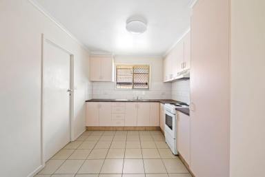 Unit Leased - QLD - South Toowoomba - 4350 - Tidy 2 bedroom unit close to CBD  (Image 2)