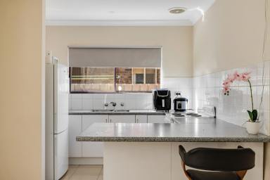 House Sold - VIC - Mildura - 3500 - Conveniently located unit!  (Image 2)