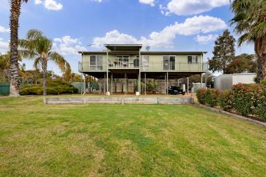 House For Sale - VIC - Robinvale - 3549 - Charming Elevated Home with Stunning Murray River Views  (Image 2)