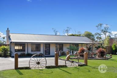 Acreage/Semi-rural For Sale - VIC - Devon Meadows - 3977 - Picturesque Hobby Farm Close to Conveniences  (Image 2)