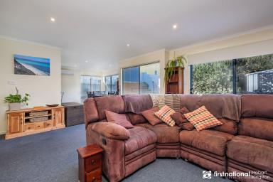 Townhouse Leased - TAS - Kingston - 7050 - Relaxed Living  (Image 2)