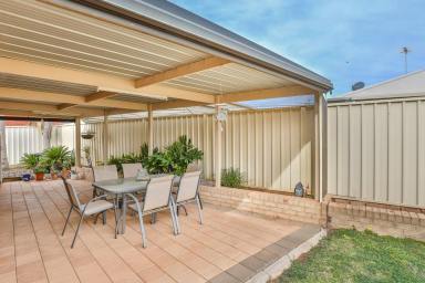 House Sold - VIC - Mildura - 3500 - NEAT & TIDY INSIDE & OUT  (Image 2)