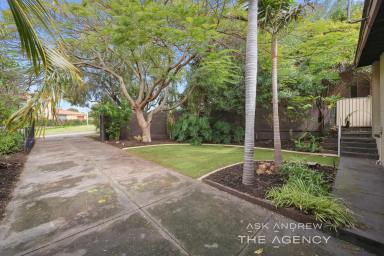 House Sold - WA - Booragoon - 6154 - "IN 1969 MAN LANDED ON THE MOON"  (Image 2)