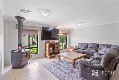 House Sold - VIC - Marong - 3515 - Family-Friendly Entertainer&apos;s Delight  (Image 2)