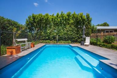 House Leased - NSW - Berry - 2535 - 3 bedroom cottage with swimming pool  (Image 2)