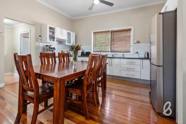 House For Sale - NSW - Singleton - 2330 - Charming Down Town Three Bedroom Home with Shed  (Image 2)