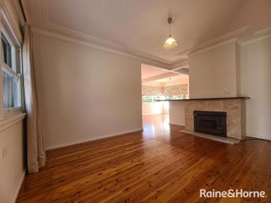 House Leased - NSW - Nowra - 2541 - Charming 3-Bedroom Home  (Image 2)