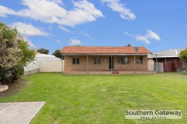 House Sold - WA - Rockingham - 6168 - SOLD BY AARON BAZELEY - SOUTHERN GATEWAY REAL ESTATE  (Image 2)