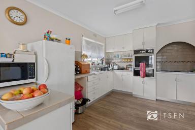 Unit Sold - VIC - Strathdale - 3550 - PRIME POSITIONED
STRATHDALE TOWNHOUSE  (Image 2)