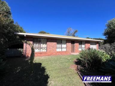 House Sold - QLD - Kingaroy - 4610 - Set right on the top of hospital hill  (Image 2)