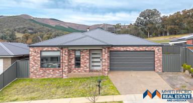 House For Sale - VIC - Myrtleford - 3737 - New Family Home in Prime Location  (Image 2)