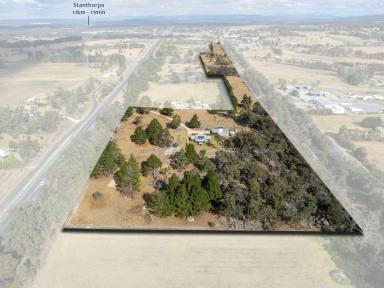 Farmlet Sold - QLD - The Summit - 4377 - SUPERB ACREAGE LIFESTYLE, GRANITE BOULDERS, PEACE ON EARTH  (Image 2)