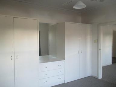 House Leased - VIC - Bairnsdale - 3875 - COTTAGE CHARM 3 BEDROOM HOME  (Image 2)