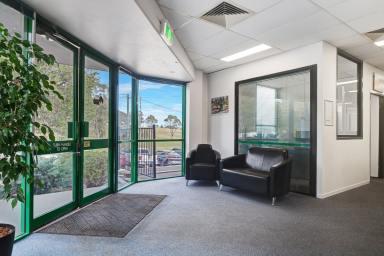 Office(s) For Sale - QLD - Harristown - 4350 - Spacious Office For Lease  (Image 2)