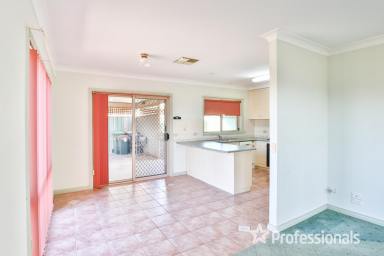 Townhouse Sold - VIC - Mildura - 3500 - Fantastic Position - Invest or Lock Up and Go  (Image 2)