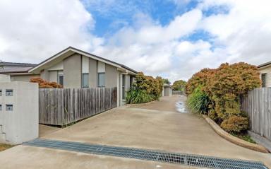 Unit Leased - QLD - Mirani - 4754 - 3 BEDROOM FAMILY HOME IN MIRANI  (Image 2)