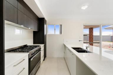 House Sold - WA - Ellenbrook - 6069 - Why build when you can buy BRAND NEW!  (Image 2)