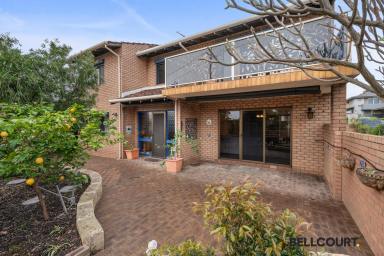 Townhouse Sold - WA - Como - 6152 - LIFESTYLE LIVING  (Image 2)