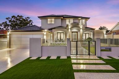 House For Sale - WA - Balcatta - 6021 - THE EPITOME OF LUXURY!  (Image 2)