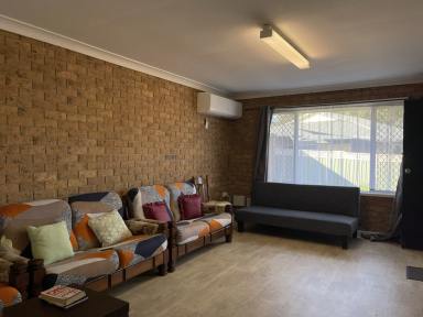 Unit For Sale - NSW - Taree - 2430 - A Perfect Find for Investors, First-Time Homeowners, or Downsizers!  (Image 2)