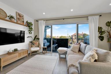 Unit Sold - VIC - Mordialloc - 3195 - Beachside Bliss in Mordialloc: Walk to Everything!  (Image 2)