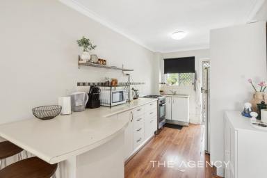 Apartment Sold - WA - Glendalough - 6016 - Under Offer  (Image 2)