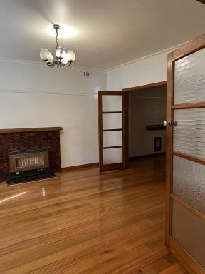 House Leased - VIC - Hampton East - 3188 - Large family home  (Image 2)