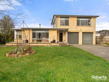 House For Sale - TAS - Perth - 7300 - Spacious Family Home on 1524m² - Perth  (Image 2)