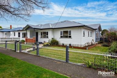 House Sold - TAS - Ulverstone - 7315 - Beautiful 4 Bedroom Home - Great Location!  (Image 2)