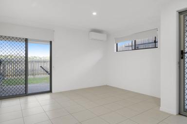 House Leased - QLD - Glenvale - 4350 - Modern Two Bedroom Unit!  (Image 2)