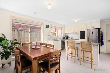 House Leased - VIC - Cranbourne East - 3977 - NEAT AS A PIN | FAMILY HOME | CLOSE TO SCHOOLS AND SHOPS  (Image 2)