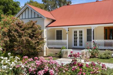 House For Sale - QLD - Warwick - 4370 - 1900s Character Homestead in Spacious Peaceful & Private Surrounds  (Image 2)