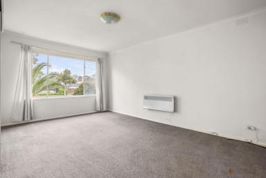 Apartment Leased - VIC - Cheltenham - 3192 - SPACIOUS | CLOSE TO SHOPS | TWO BEDROOM  (Image 2)