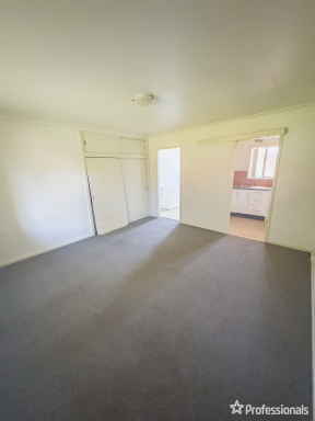 House Leased - NSW - West Tamworth - 2340 - 1 Bedroom Studio Unit  (Image 2)