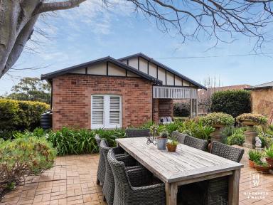 House For Sale - NSW - Mittagong - 2575 - Beautiful Character Filled Cottage  (Image 2)