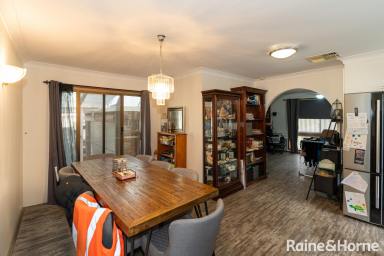 House For Lease - NSW - Kooringal - 2650 - MEMORIES IN MERINDA  (Image 2)