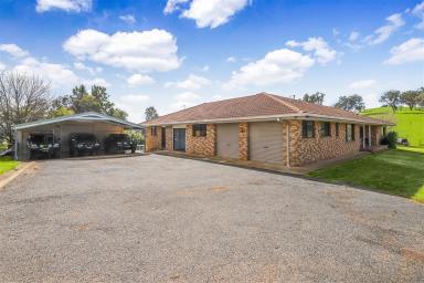 House For Sale - NSW - Tumut - 2720 - Picture Perfect Rural Package - Nothing more you could want  (Image 2)