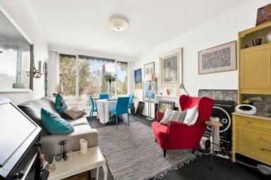 Unit For Sale - VIC - Hawthorn East - 3123 - Comfortable Living in Hawthorn East  (Image 2)