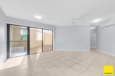 Apartment For Sale - QLD - Cairns North - 4870 - 'THE EDGE' | Spacious Three Bedroom Apartment only minutes to the CBD  (Image 2)