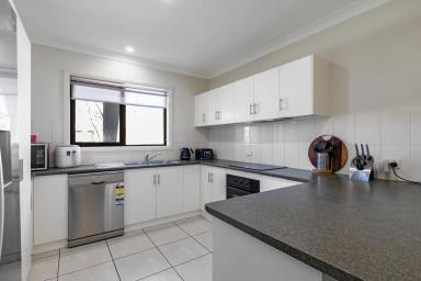 Townhouse Sold - VIC - Mildura - 3500 - Charming and Convenient Living  (Image 2)