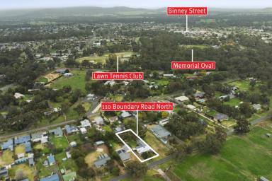 House For Sale - VIC - Euroa - 3666 - A Park Like Garden, A Home With Multiple Living Zones  (Image 2)