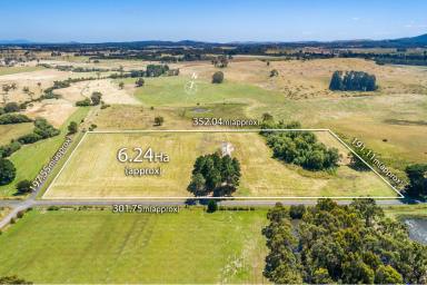 Residential Block For Sale - VIC - Woodend North - 3442 - "Willowstone", 15 Acre vacant land opportunity, three minutes from town  (Image 2)