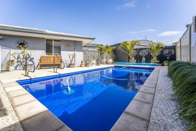 House Sold - WA - Silver Sands - 6210 - TRANSFORMED BEACHSIDE HOME  (Image 2)