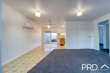 House Leased - NSW - Casino - 2470 - Refreshed Unit In Quiet Complex  (Image 2)