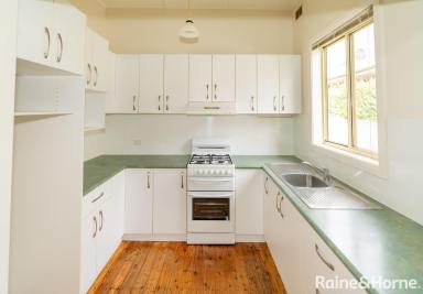 House For Lease - NSW - Turvey Park - 2650 - TURVEY PARK LIVING- WITH SOLAR (Image 2)