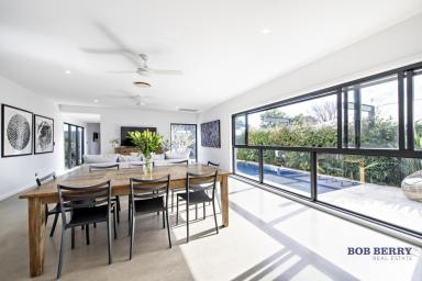 House Leased - NSW - Dubbo - 2830 - Experience the pinnacle of modern luxury in a prime location, fully furnished with all utilities included.  (Image 2)