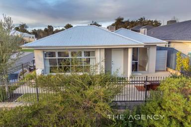 House Sold - WA - Tapping - 6065 - UNDER OFFER, UNDER OFFER, UNDER OFFER  (Image 2)