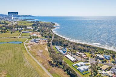 Unit For Sale - TAS - Turners Beach - 7315 - Two Bedroom Unit Steps from the Shore  (Image 2)