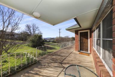 House For Sale - NSW - Tumut - 2720 - Prime Location!  (Image 2)